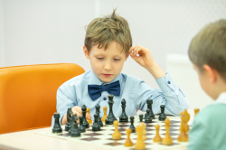 Все вместе за шахматной доской!